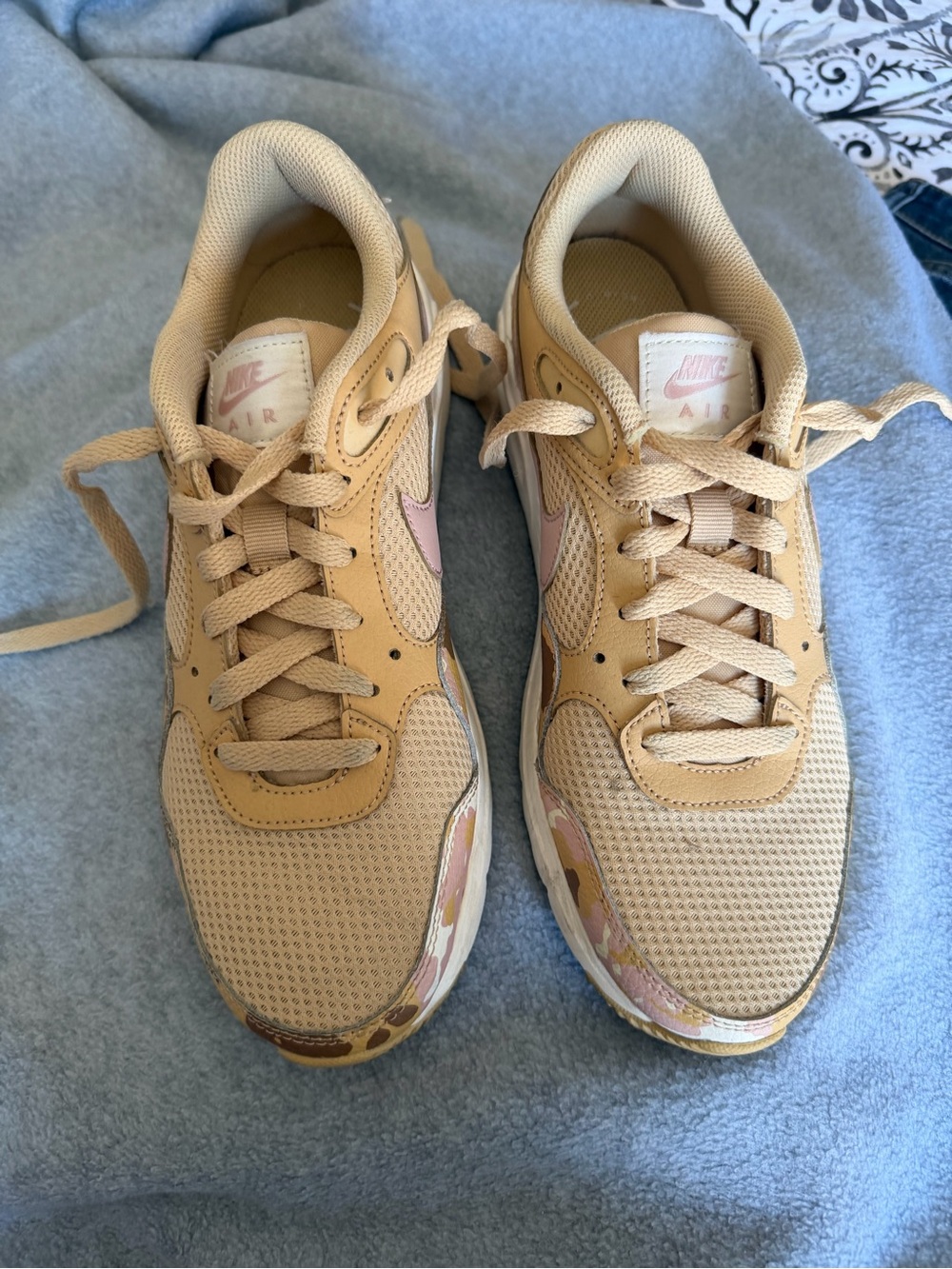 Nike Women's Tan Mesh Athletic Sneakers with Pink Accents